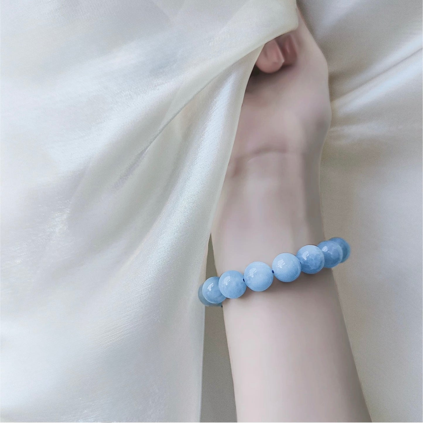 Ocean Whisper Aquamarine Bracelet (8mm Aquamarine)